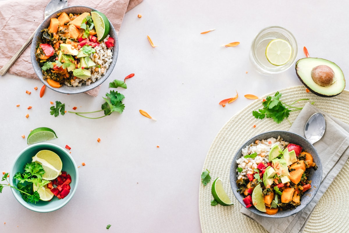 Fiber-rich snacking for sustained energy